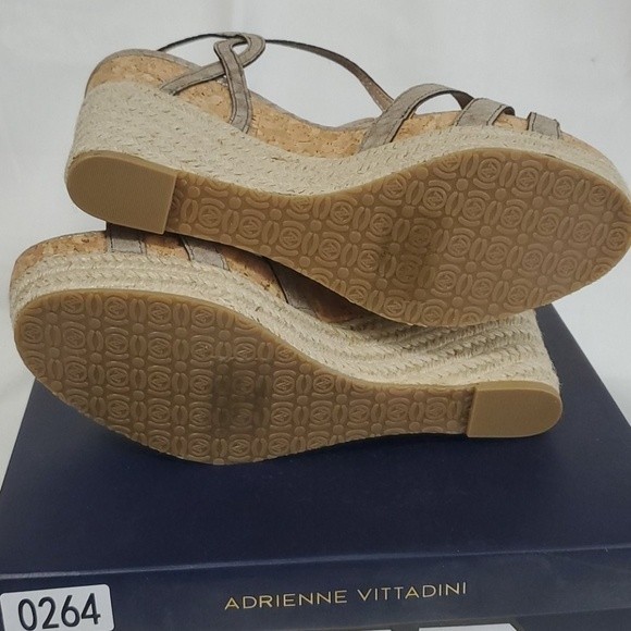 Adrienne Vittadini Wedge espadrille platform Sandals 9.5M Beige Taupe - Picture 5 of 7